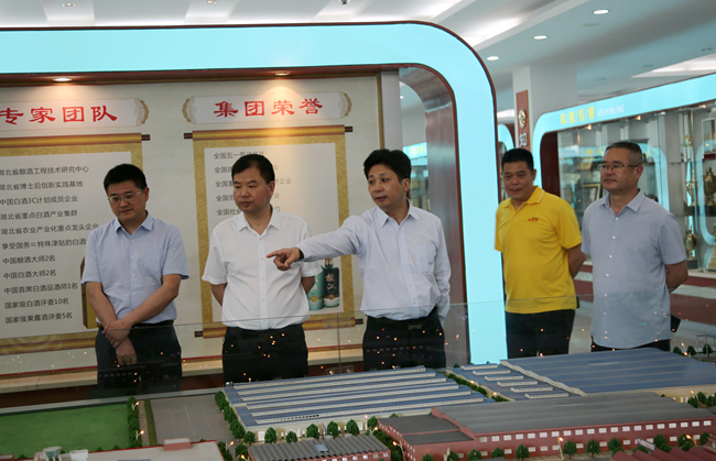 EA7A0335_副本_副本.jpg EA7A0335_副本_副本.jpg